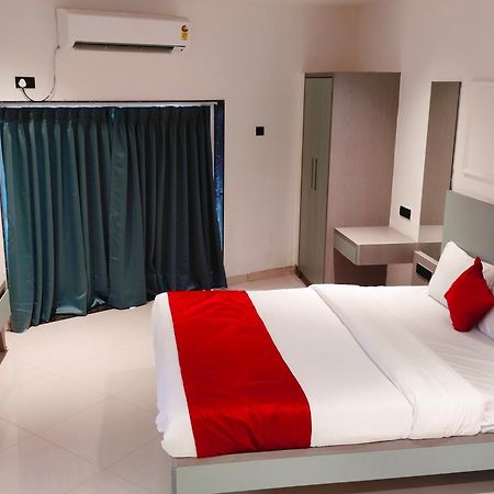 Golden Resort Igatpuri Exteriör bild