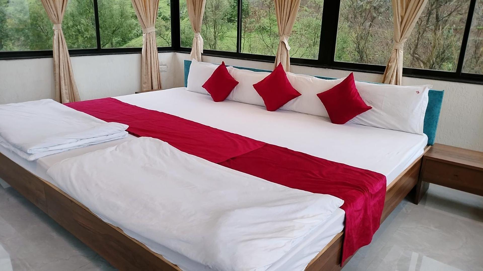 Golden Resort Igatpuri Exteriör bild